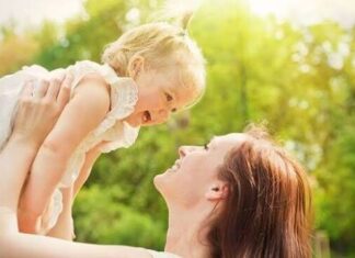 How to Get a Free Newborn Gift Box: Baby Samples and Welcome Kits Worldwide